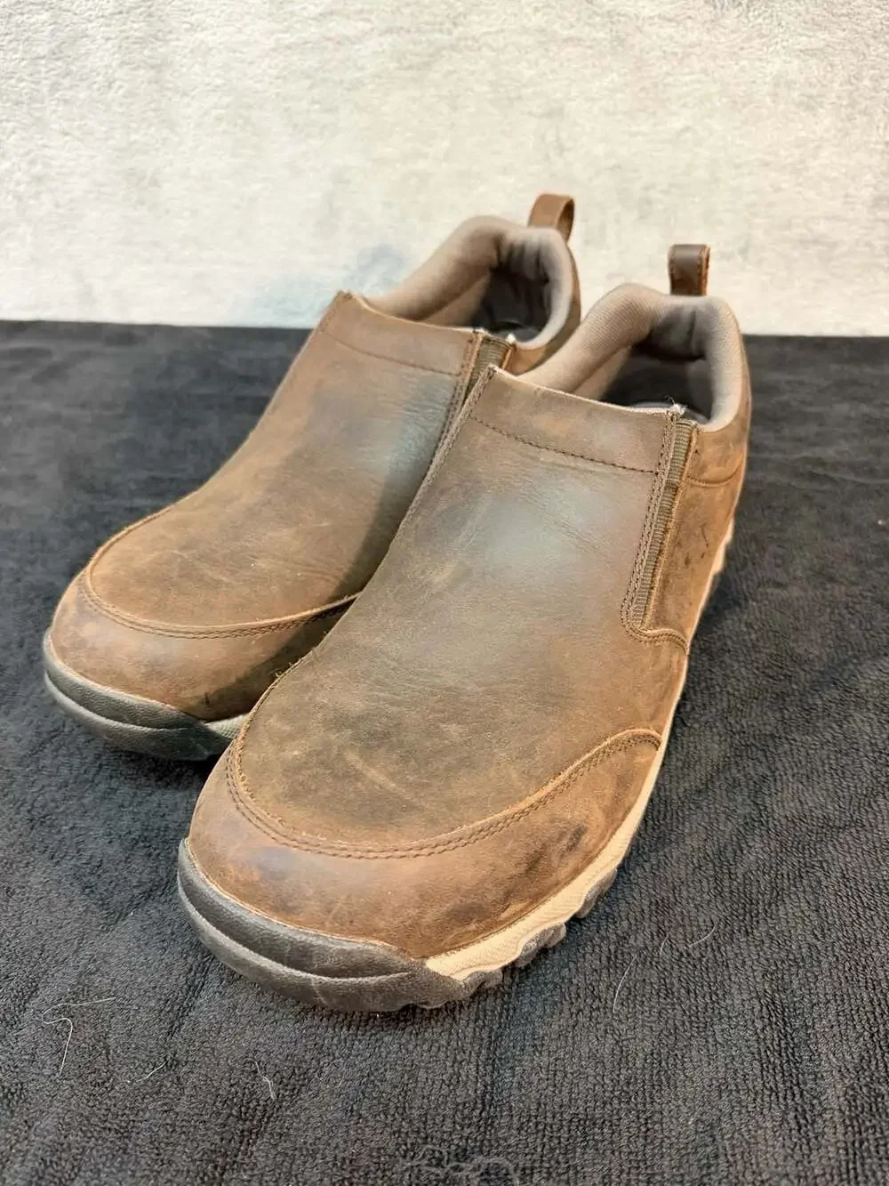 Size 14 Duluth Trading Co. Men's Leather Slip-On Shoes Brown.